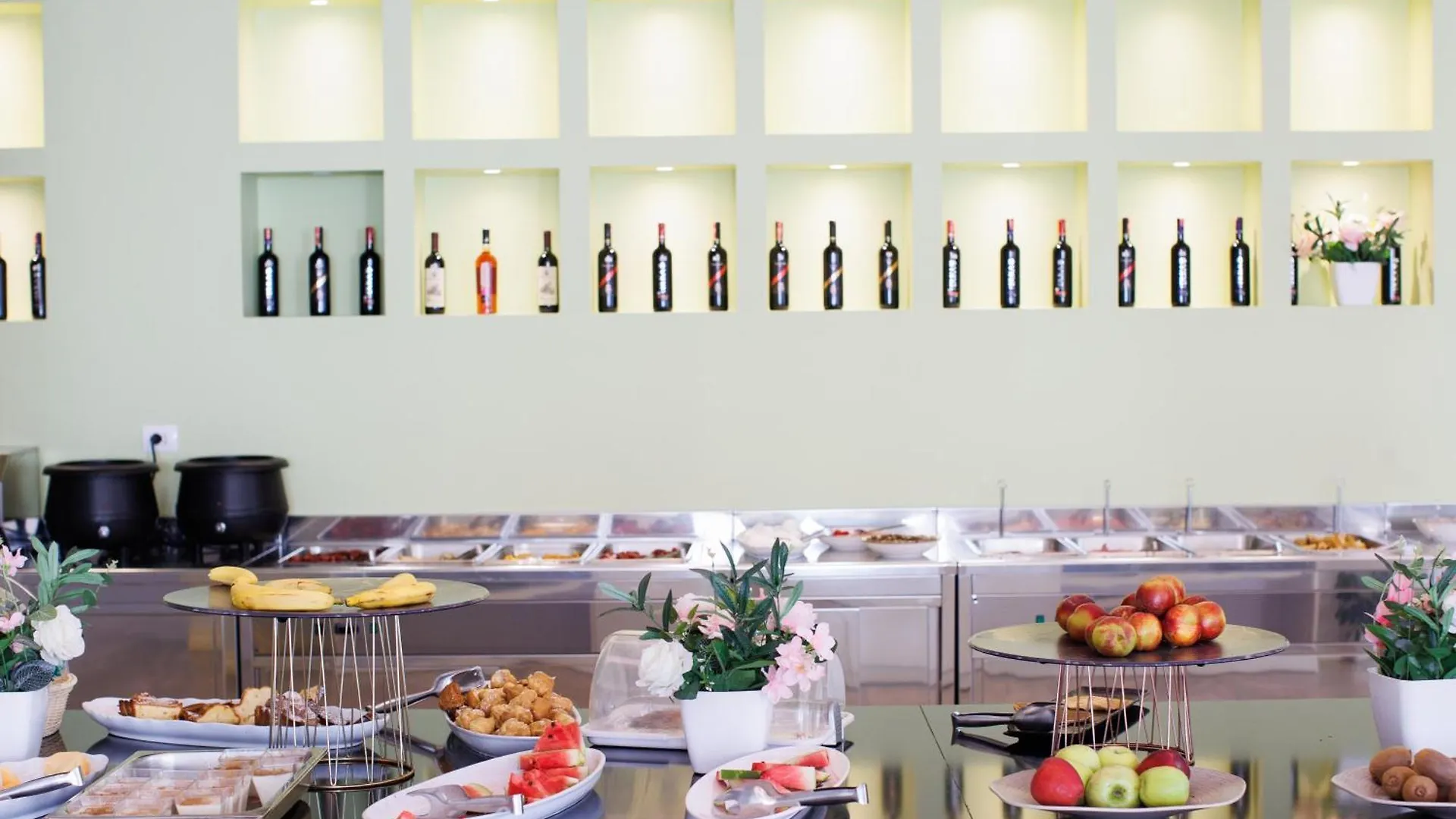 Hotel GRINT Golem  4*, Golem (Tirana)